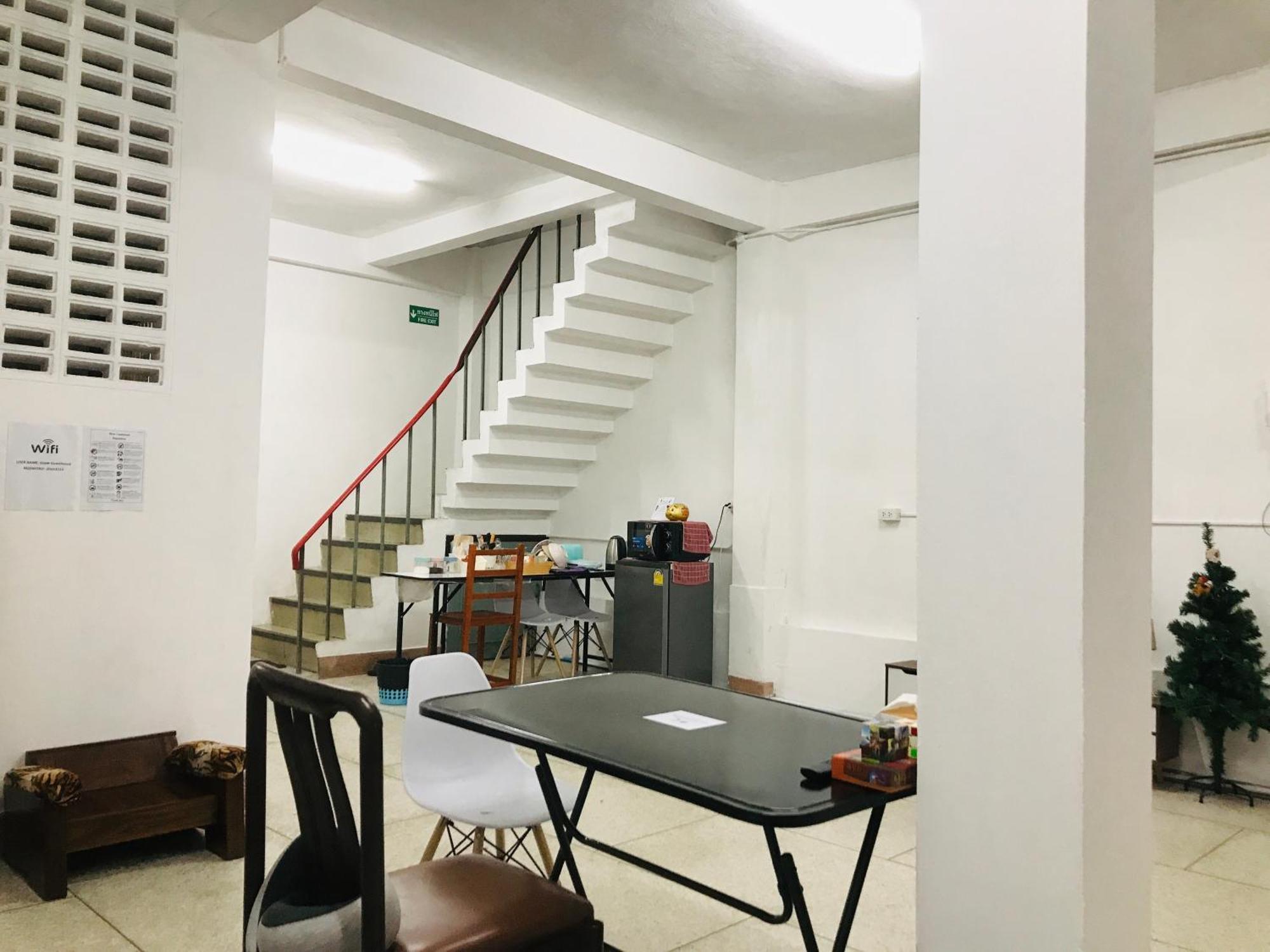 בנגקוק Silom Guesthouse מראה חיצוני תמונה