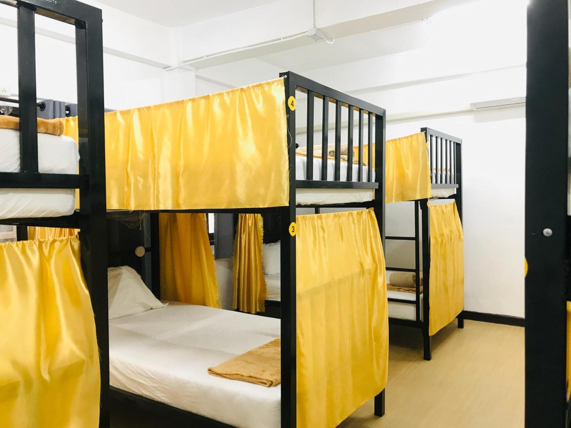 בנגקוק Silom Guesthouse מראה חיצוני תמונה