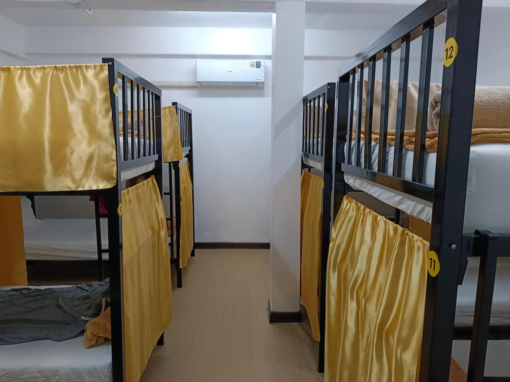 בנגקוק Silom Guesthouse מראה חיצוני תמונה