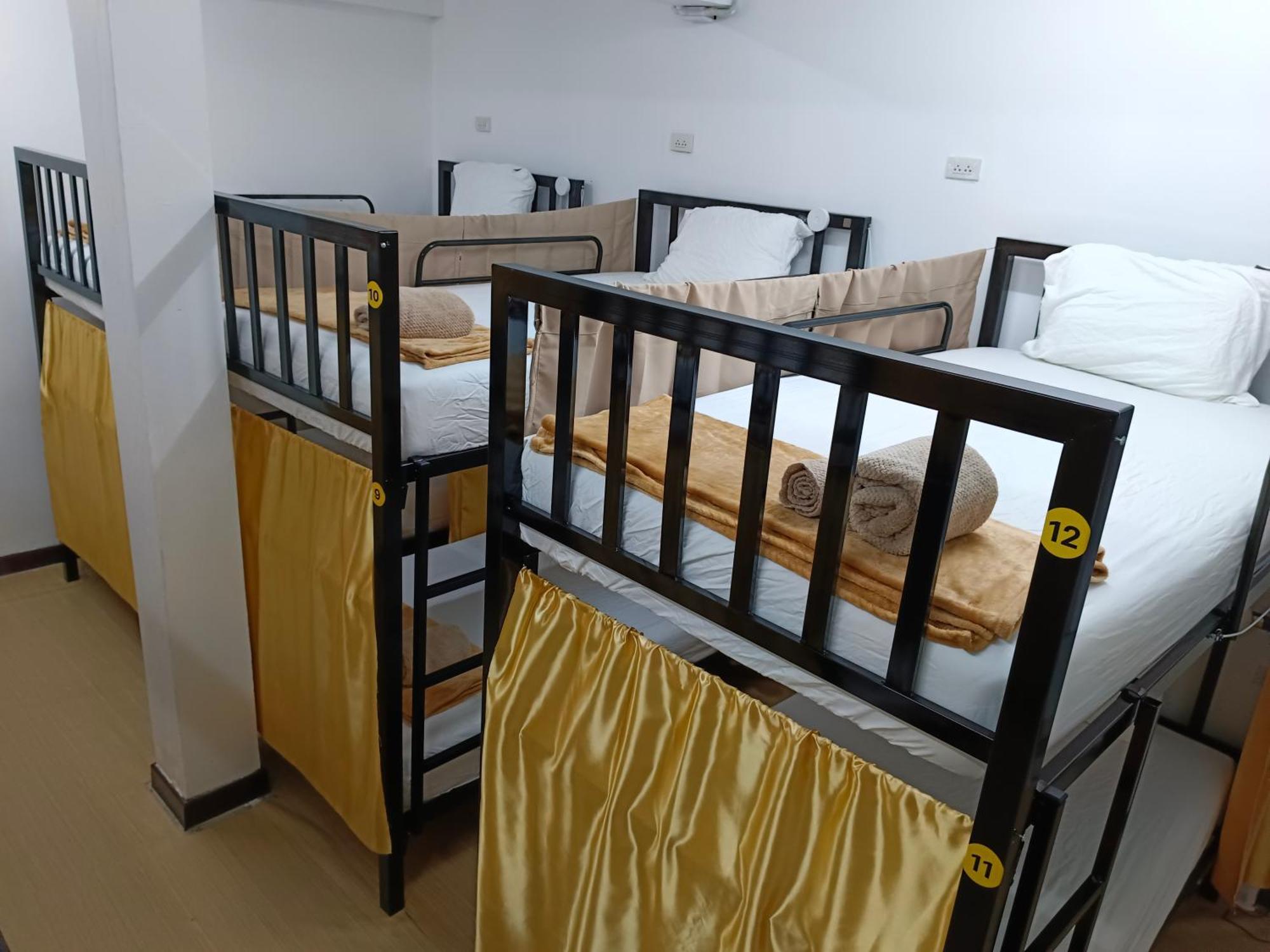 בנגקוק Silom Guesthouse מראה חיצוני תמונה